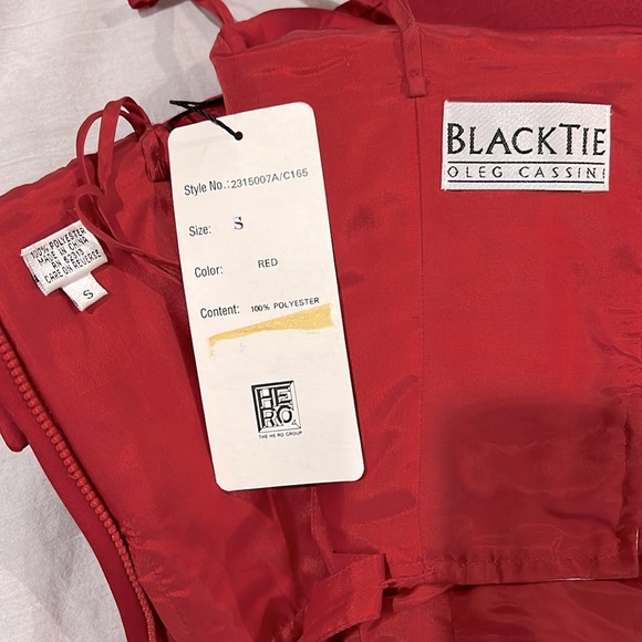 NWT BLACK TIE Red Satin 2pc Strapless Top Skirt Ballgown Holiday Tuxedo 4 Small - Picture 8 of 9